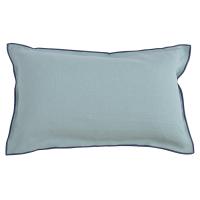 Чехол на подушку из фактурного хлопка голубого цвета с контрастным кантом из коллекции essential, 30х50 см